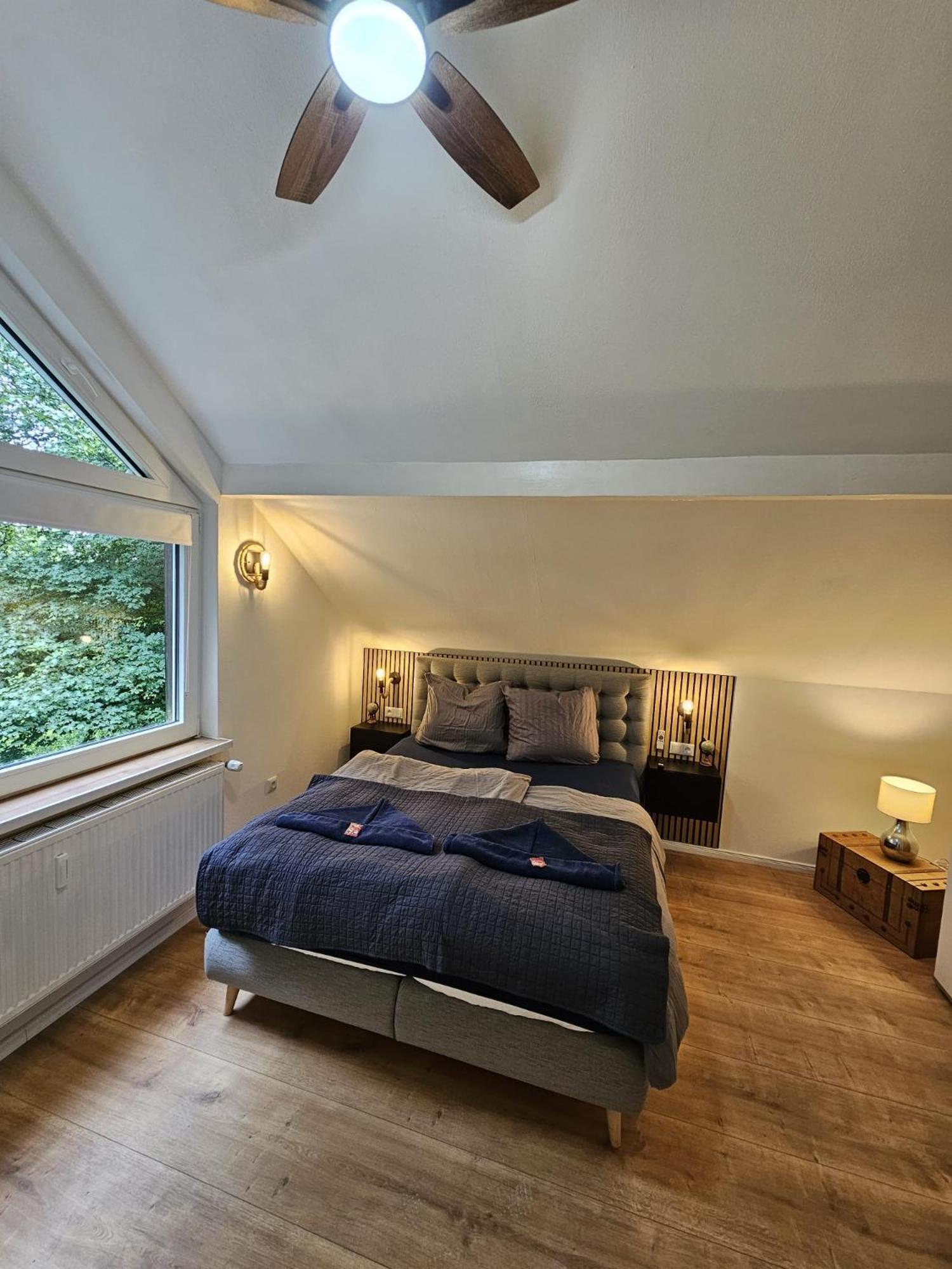 Tautraum Suite Mit Whirlpool Und Gruenem Ausblick 빌헬름스하펜 외부 사진