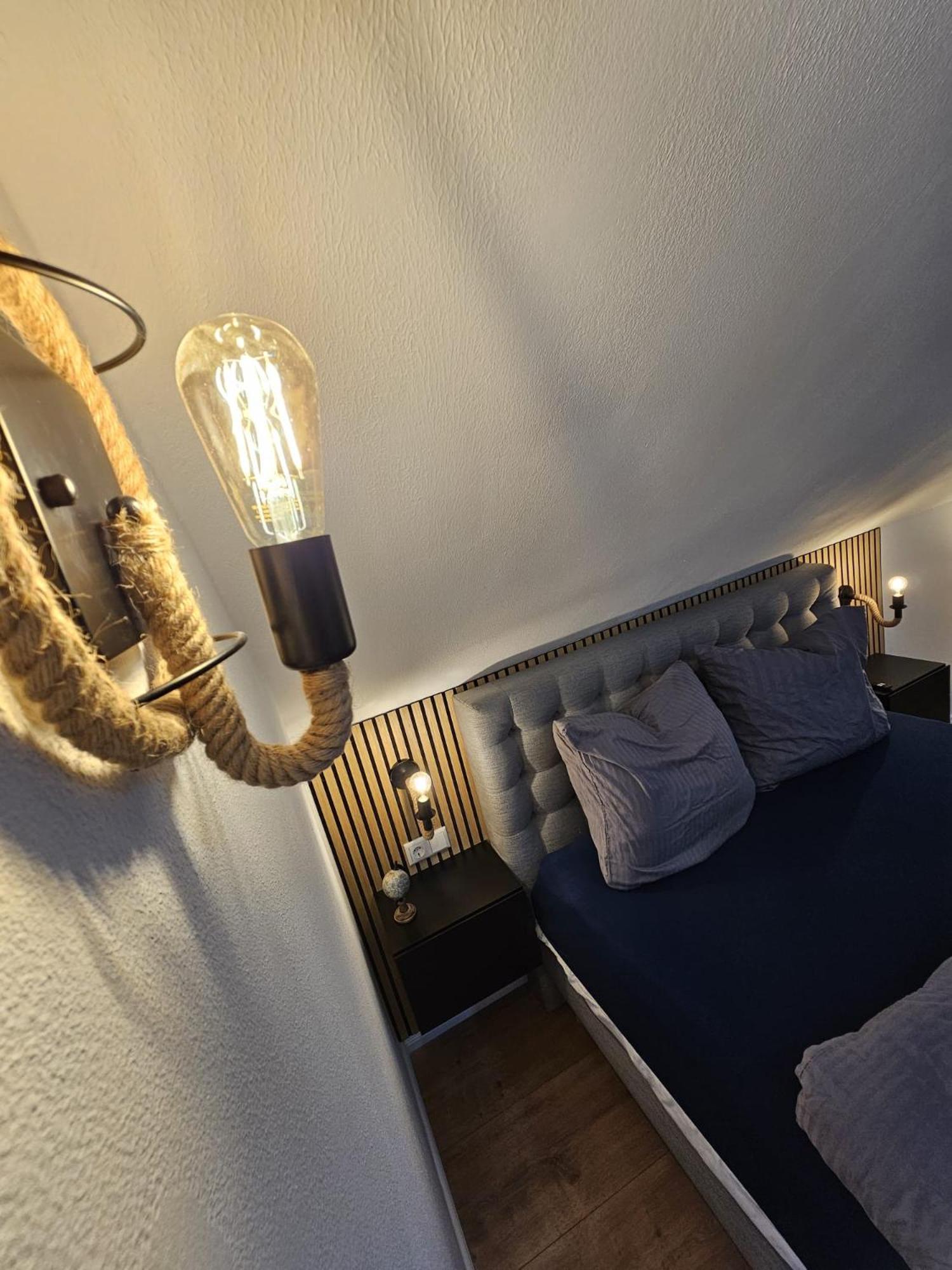 Tautraum Suite Mit Whirlpool Und Gruenem Ausblick 빌헬름스하펜 외부 사진